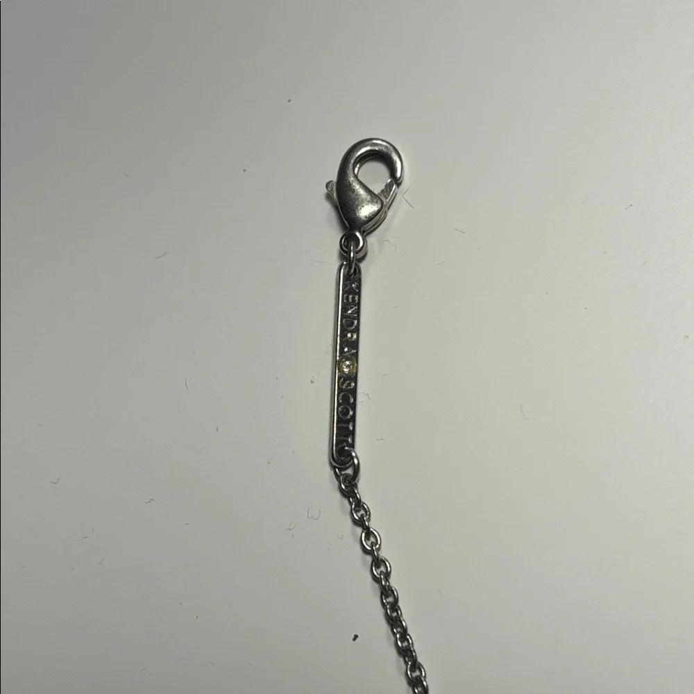 never worn before kendra scott silver iridescent necklace! - Picture 4 of 5